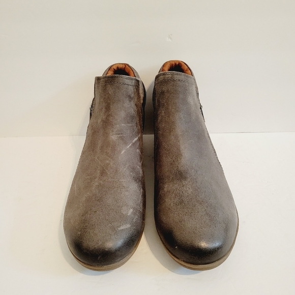 NEW Cobb Hill Crosbie Olive Brown Leather Ankle Bootie Size 11 - Picture 1 of 7